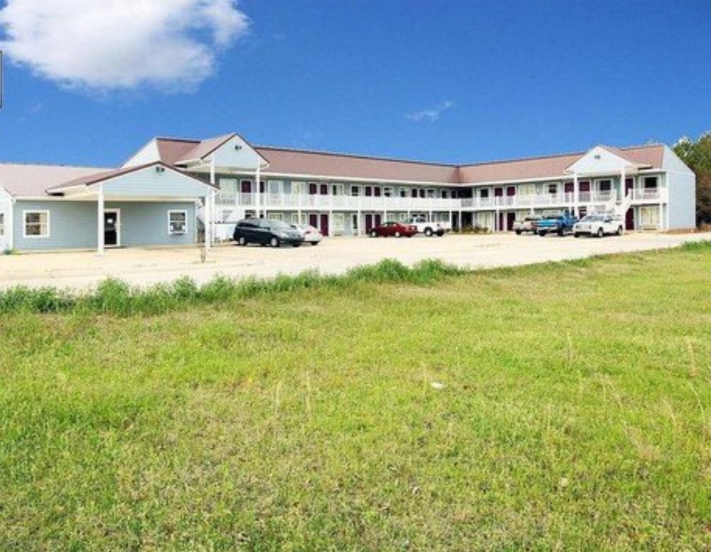 Oak Tree Inn Eupora Екстериор снимка
